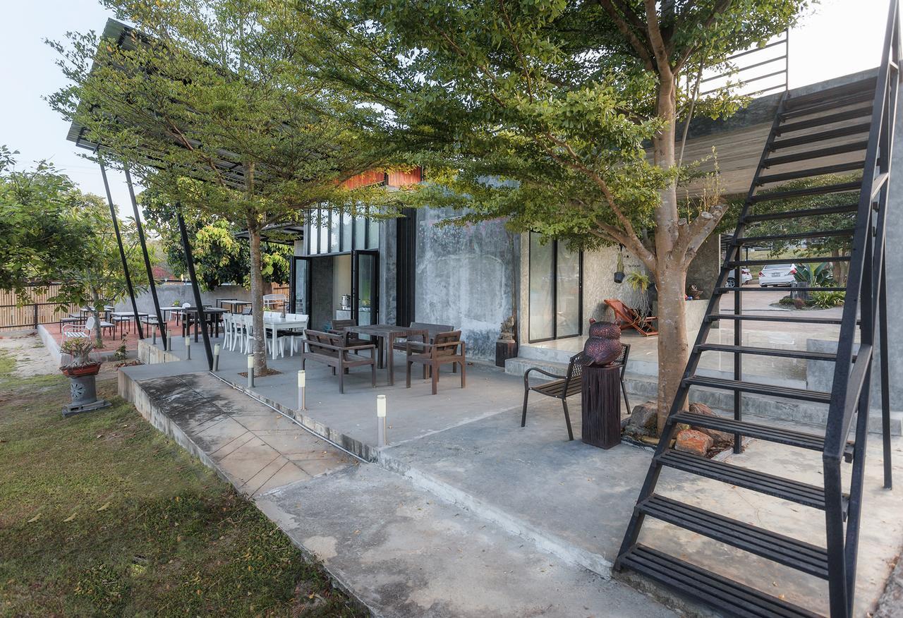 Twelve Oclock Resort Si Khio Exterior foto